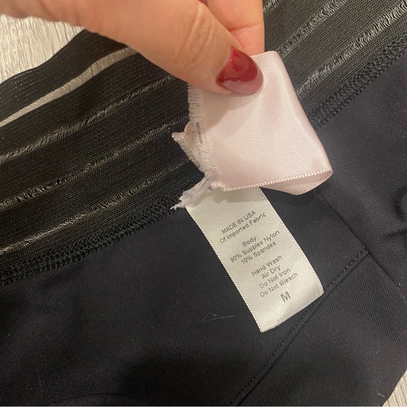 Bombshell Sportswear Black Mesh Sports Bra Medium - Picture 5 of 5